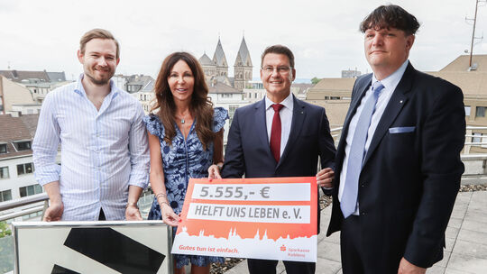 hul_uhr_sparkasse_30062023