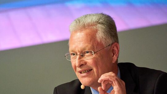 Ex-Rhein-Lahn-Landrat Frank Puchtler (SPD) Diskussion nach Bahnunfall inh Lahnstein