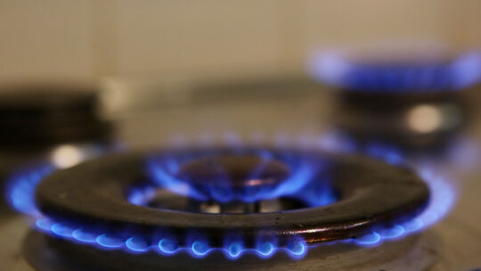 Gas