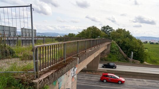 A48 – Abbruch der Wirtschaftswegüberführung bei Kesselheim