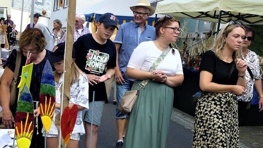 ERSCHIENEN besucher-1