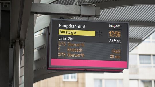 Anzeigetafeln Busbahnhof Koblenz