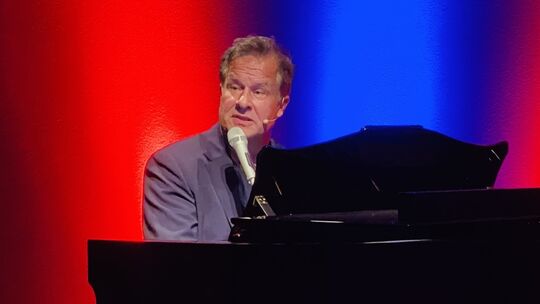 presse-lars-reichow-im-kulturhaus-10-2023-foto-reinfriede-scheer