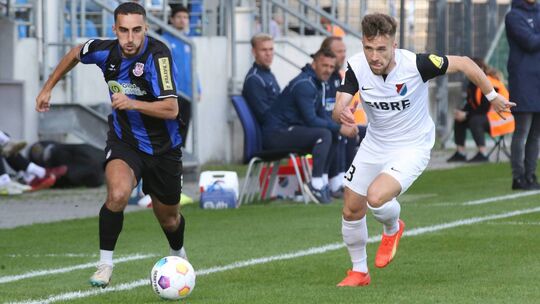 07.10.2023 xmgoodx Frankfurt am Main, PSD Bank Arena Regionalliga Südwest Saison 2023/2024, FSV Frankfurt - TSV Steinbac