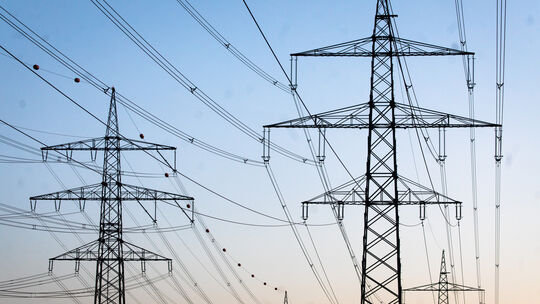 Freileitungsmasten - Wetter im Südwesten