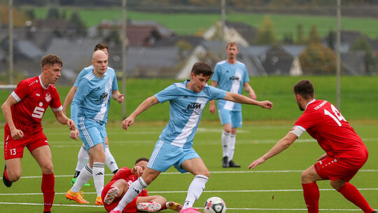 Rheinlandliga Saison 23/24
Spiel HWW Niederrossbach - TuS Immendorf
am 29.10.2023 in Niederrossbach, Kunstrasenplatz