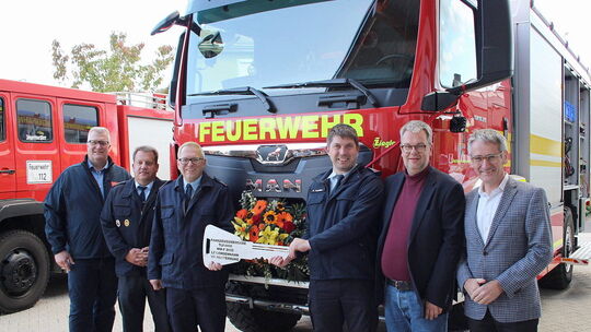 langenhahn-ffw-einweihung-neues-fahrzeug-10-202301_v2