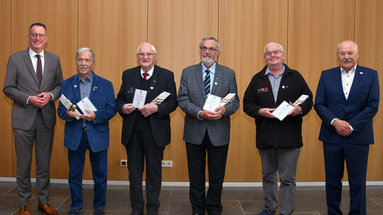 csm_250_-_pm_-_ebling_verleiht_sport-obelisk_fuer_besondere_verdienste_im_sport_2fe8b683e3