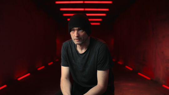 cyberbunker__the_criminal_underworld_n_00_04_14_09