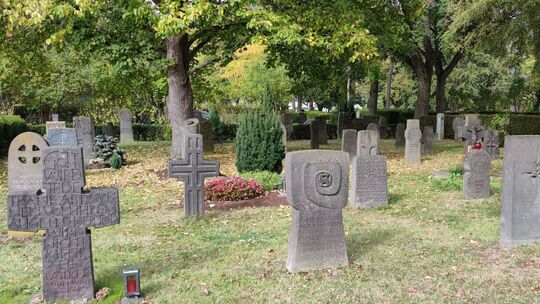 pi-515-2023-tourist-information-bietet-wieder-die-fuhrung-auf-dem-mayener-hauptfriedhof-an