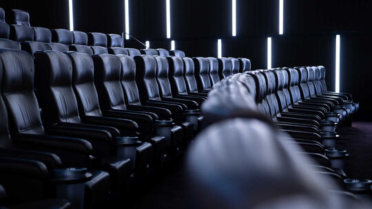 Vor der Öffnung der Kinos