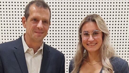 Holger Konrad hat Hannah Simon bei ihrer Bachelorarbeit betreut. Er stammt aus Hattgenstein und ist Dozent an der Hochschule für