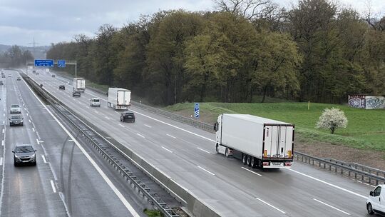 Lastwagen auf der Autobahn