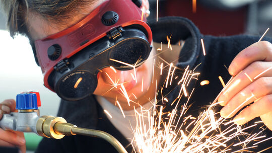 Handwerker in Sachsen nutzen Meister-Bafög