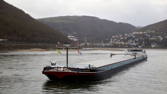 Land dringt auf Tempo bei Rheinvertiefung