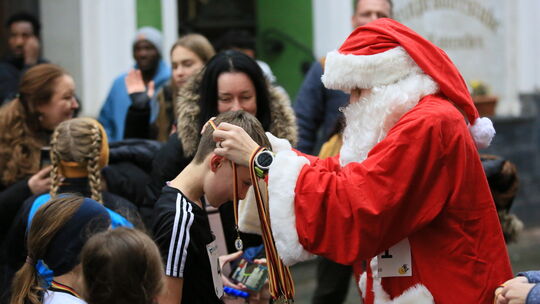 17. Zeller Raiffeisenbank-Adventslauf