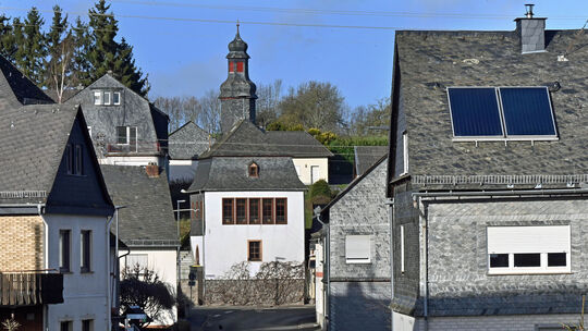 ellern-haupstrae