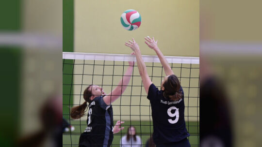 Volleyball, Rheinlad-Pfalz Liga Frauen, SSG Etzbach (schwarz) vs. TuS Gensingen (schwarz), 16.12.2023 Volleyball, Rheinlad-Pfalz Liga Frauen, SSG Etzbach vs. TuS Gensingen, 16.12.2023