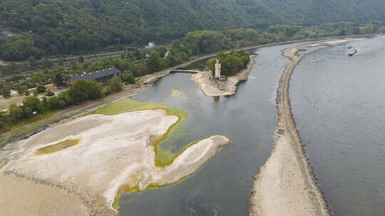 Niedrigwasser im Rhein