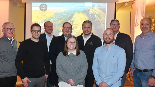 2023-12-15-lukas-sermann-neuer-vorsitzender-des-ahrwein-ev_hans-jurgen-vollrath