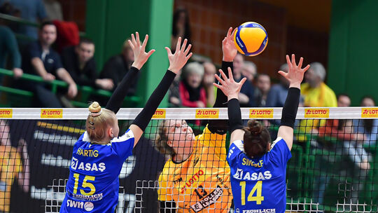 VfB Suhl Lotto Thüringen gewinnt gegen Neuwied mit 3:0