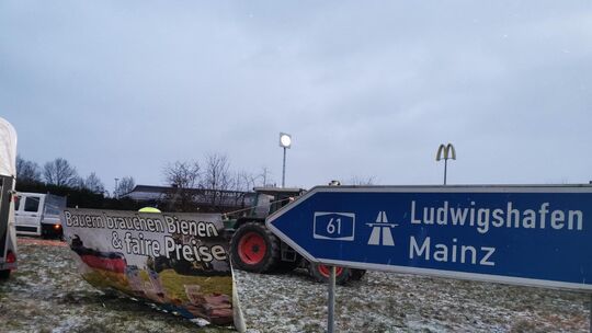 pfalzfeld-bauern-blockade-3
