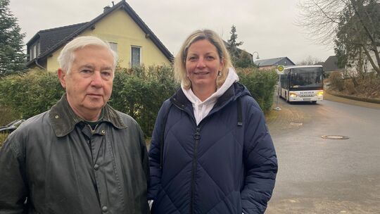 norbert-schieffer-und-sabrina-schroder-zell-barl-bus-januar-2024