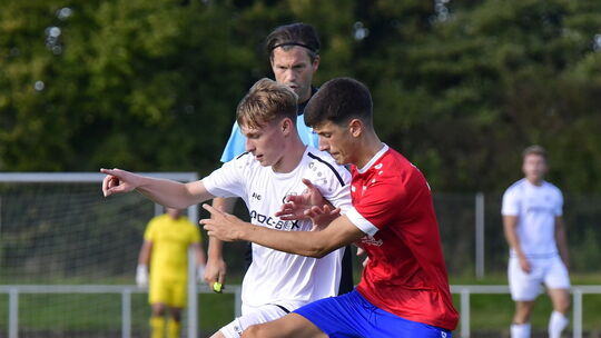 Fussball, Bezirksliga Ost, SG Neitersen vs. SF Höhr-Grenzhausen, 24.09.2023