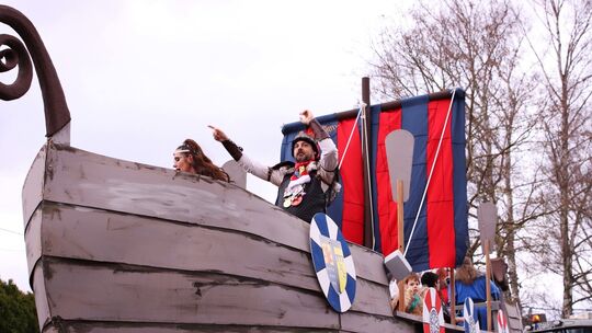 der-prinz-im-themenwagen