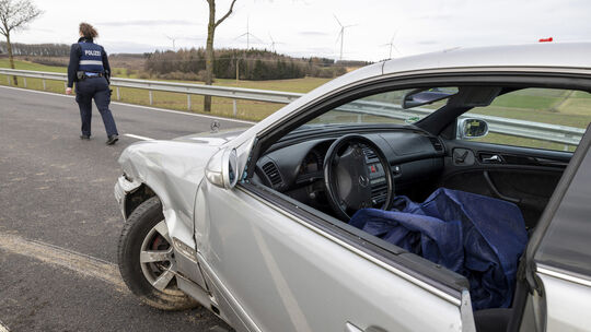 unfall-b-255-hohn-hellenhahn-pkw-1