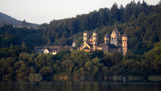 Kloster Maria Laach weiter ohne Abt