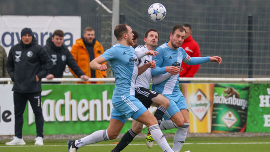 Rheinlandliga Saison 23/24
Spiel HWW Niederrossbach - SG Hochwald
am 17.02.2024 in Niederrossbach, Kunstrasenplatz