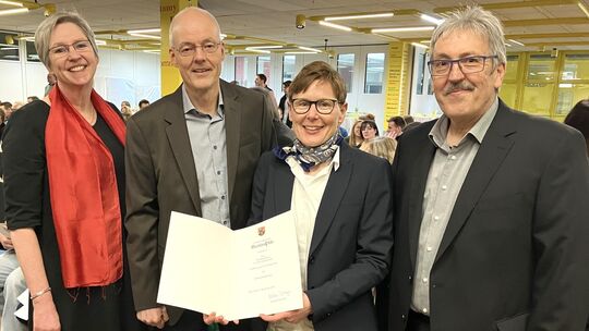 Zur Amtseinführung wurde die neue Schulleiterin der BBS Montabaur herzlich begrüßt. Von links: Gudrun Dahlen, (stellvertretende img_1047