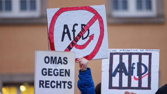 Demonstrationen gegen Rechtsextremismus - Gütersloh