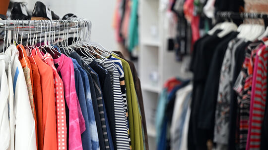 Kleidung mieten statt kaufen