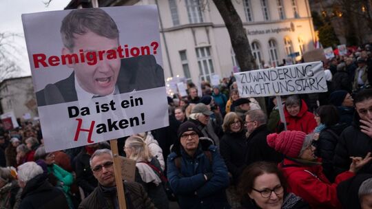 Demonstration gegen rechts