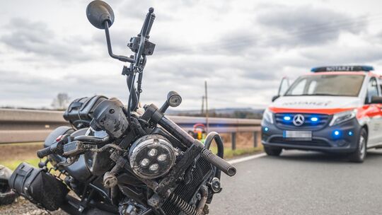 Schwerer Motorradunfall endet tödlich