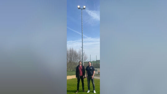 pi-126-2024-stadt-mayen-hat-weitere-sportplatze-auf-led-flutlicht-umgerustet