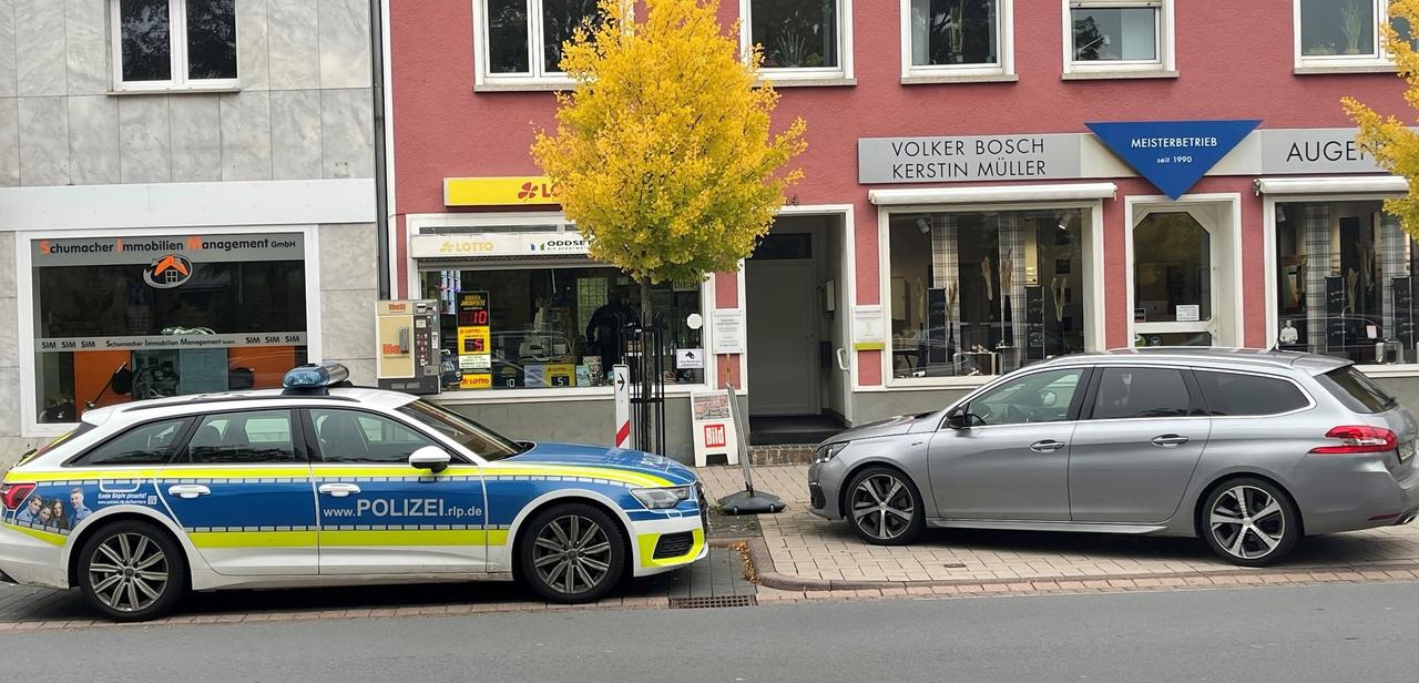 Altenkirchen: Vier Jahre und neun Monate Haft für Lotto-Laden-Räuber