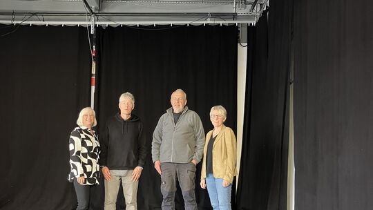 Die Mitglieder des SOTheaters, Stadtbürgermeisterin Annette Wick und Georg Spies sind sich einig: "Diez hat Kultur" - 1