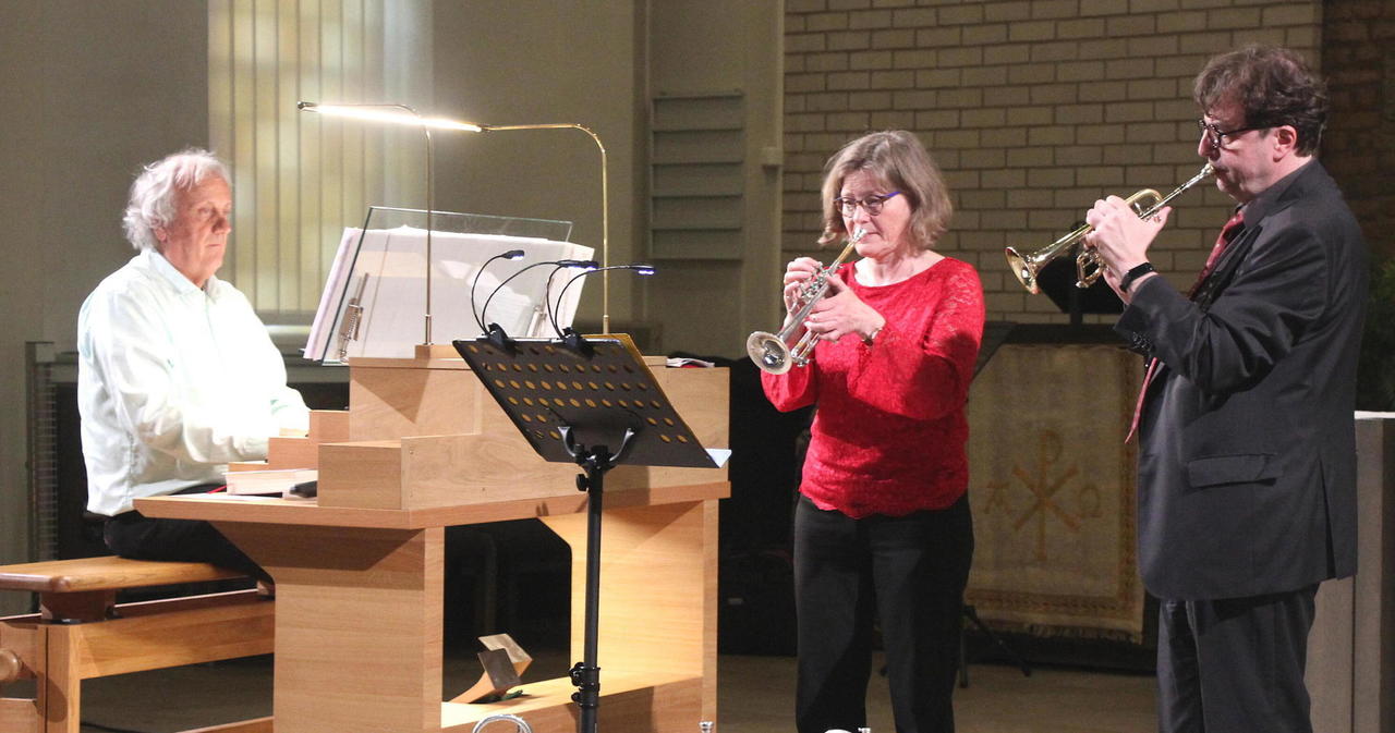 Konzert in Altenkirchener Christuskirche: Funkelndes Blech und virtuose Tastenkunst
