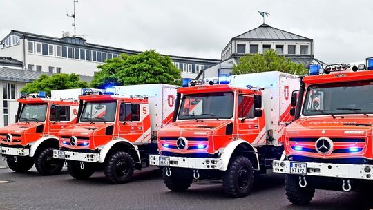 neue-fahrzeuge-feuerwehr-foto-1
