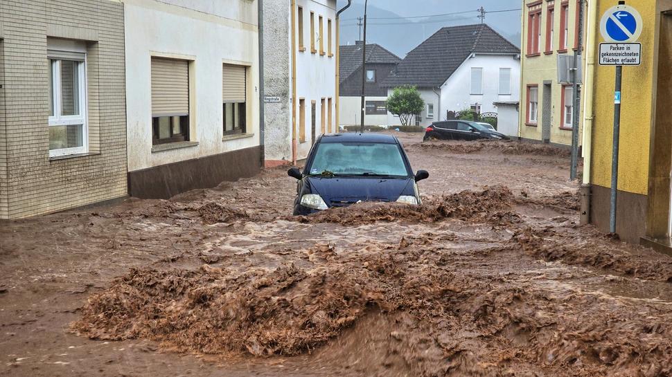 Schlammfluten flossen durch Kir-Sulzbach. Foto: Sebastian Schmitt