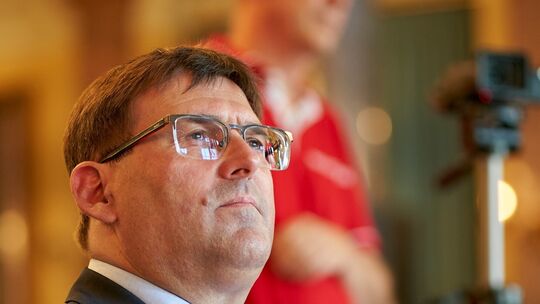 Denninghoff als neuer Landrat vereidigt
