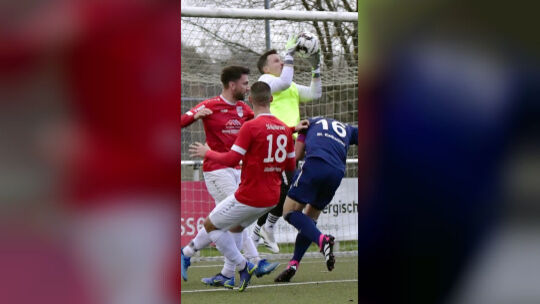 Fussball, Bezirksliga Ost, SG Neitersen-Altenkirchen vs. SG St. Katharinen, 19.11.2023
