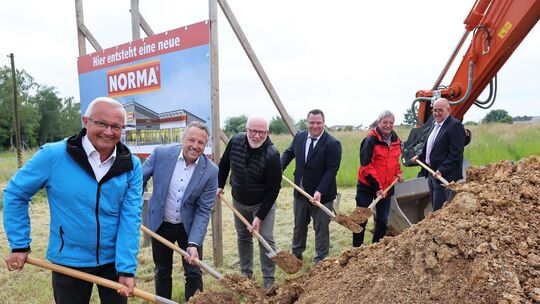Spatenstich beim Norma in Anhausen