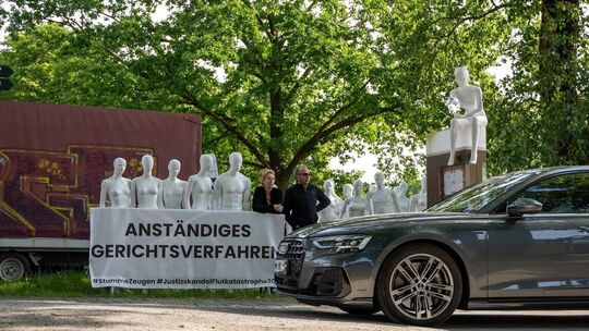 Ralph und Inka Orth, die ihre 22-jährige Tochter Johanna in der Flut verloren hatten, hatten bei der Justizministerkonferenz in chris-goebel3