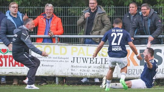 Relegation zur Rheinlandliga Saison 23/24
Spiel TuS Oberwinter - SG Westerburg
am 05.06.2024 in Oberwinter, Kunstrasenplatz am E