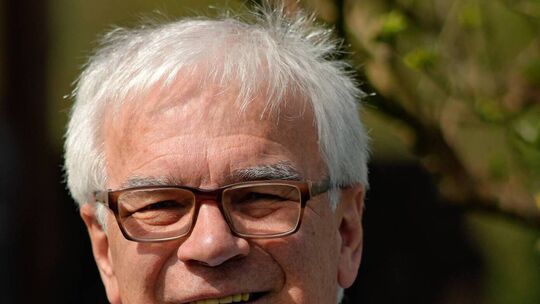 Becher Hubert