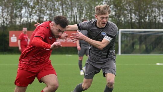 Fussball, Bezirksliga Ost, SG Weitefeld vs. FC Kosava Montabaur, 28.04.2024